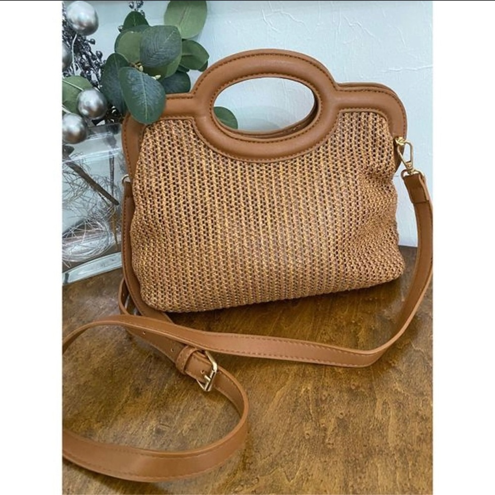 Crossbody bag